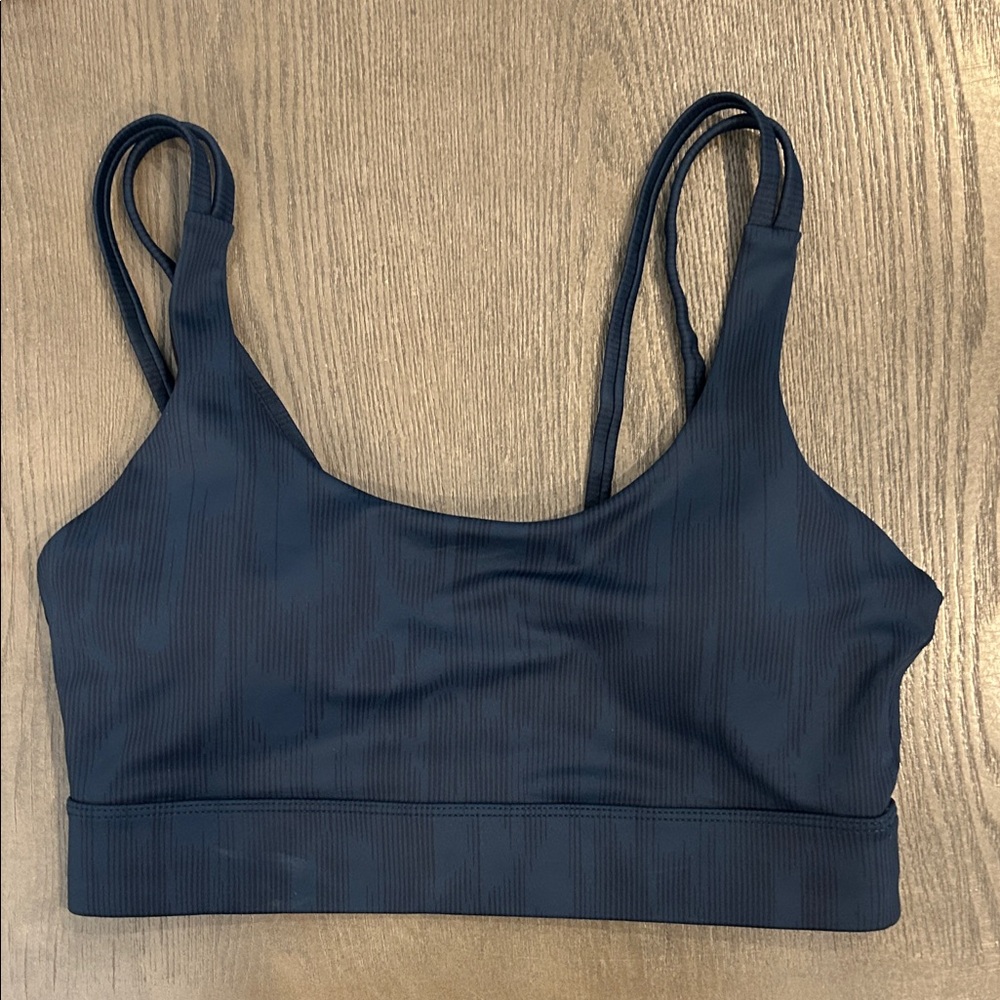 Zyia Women's Navy Blue Stripe Light n Tight Strappy Sports Bra